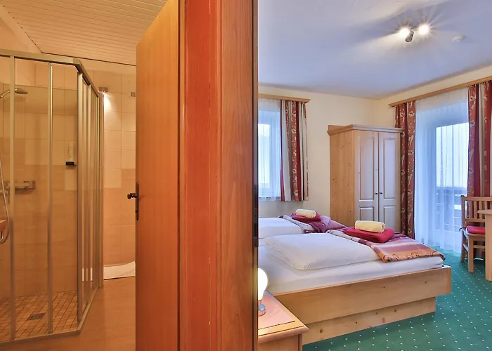 Guest house Hotel Beim Winkler Tropolach